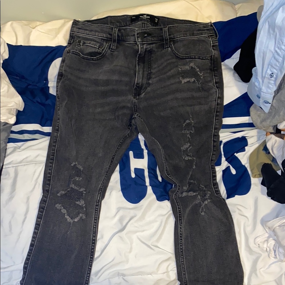 Hollister Men's Black Distressed Jeans